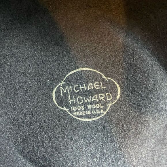 Ruth Alan designs WOOL hat - Picture 4 of 7